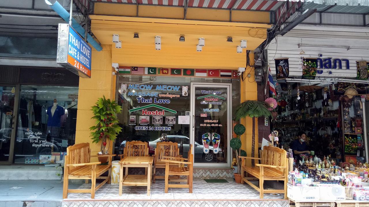 Thai Love Cafe & Hostel Bangkok Exterior photo